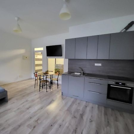 Apartman Nova Bana Esterno foto